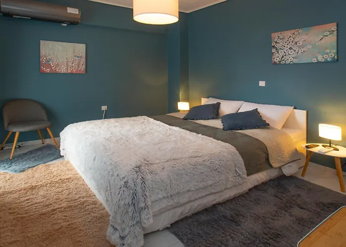 Top Floor Apartment In Chalkida